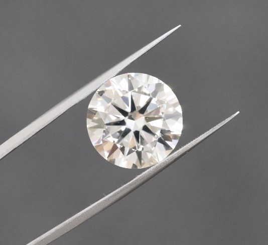 Lab-grown diamond, Round, Color F, Clarity VS1