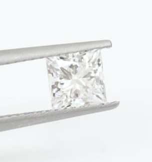 Бриллиант Лабораторный с огранкой Принцесса, цвет E и чистотой VS1