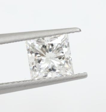 Бриллиант Лабораторный с огранкой Принцесса, цвет E и чистотой VVS2