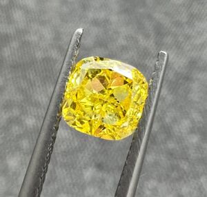 Diamantes calibrados a granel, 6.20 mm * 6.14 mm, color Fancy Vivid Yellow,...